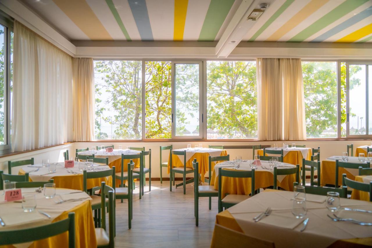Hotel Royal Giulianova Kültér fotó